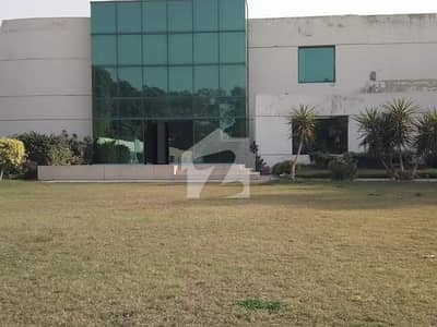 گلبرگ لاہور میں 10 کمروں کا 4 کنال عمارت 17.0 لاکھ میں کرایہ پر دستیاب ہے۔ گلبرگ لاہور میں 10 کمروں کا 4 کنال عمارت 17.0 لاکھ میں کرایہ پر دستیاب ہے۔