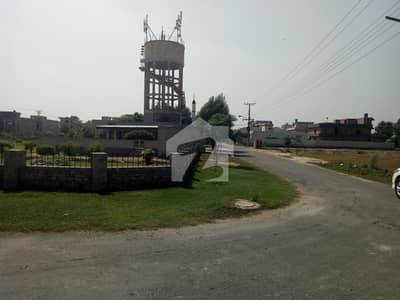 1 Kanal Best Location For Built Home Near Park Mosque And Main Road Plot For Sale