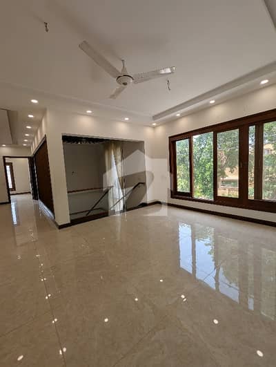 500 Yard Bungalow For Rent In Phase 6