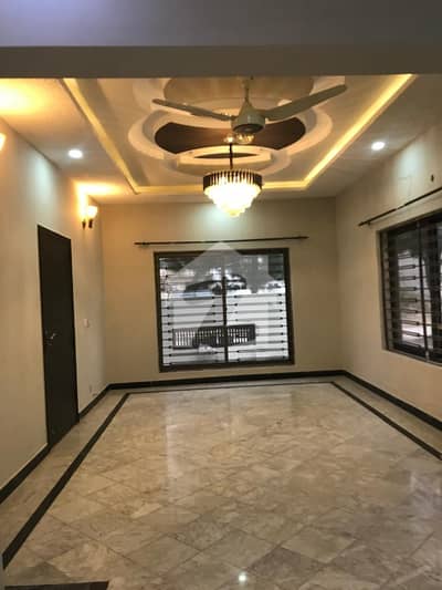 35*70 GROUND PORTION FOR RENT