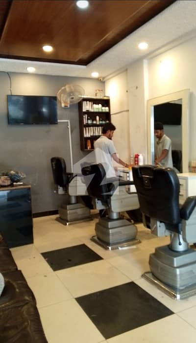 جی ۔ 8 مرکز جی ۔ 8,اسلام آباد میں 1 مرلہ Studio دکان 3.9 کروڑ میں برائے فروخت۔