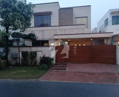 ڈی ایچ اے فیز 4 - بلاک ڈبل جی فیز 4,ڈیفنس (ڈی ایچ اے),لاہور میں 4 کمروں کا 10 مرلہ مکان 1.85 لاکھ میں کرایہ پر دستیاب ہے۔