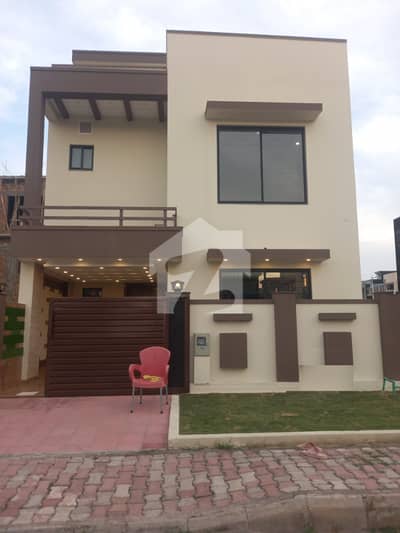 5 MARLA HOUSE 4 BEDROOM BEAUTIFUL DRSIGN FOR SALE