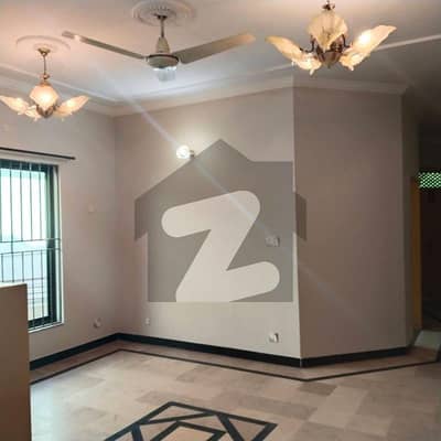 upper portion available for Rent in i-8 Islamabad