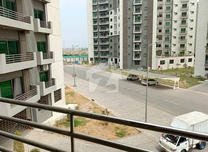 Perfect 13 Marla Flat In Askari 10 - Sector S For Sale