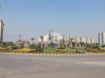 10 Marla Flat In Stunning Askari 11 Is Available For sale