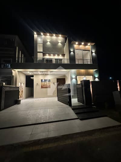 10 Marla Luxurious A++ House For Sale In Park View City Lahore