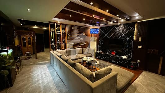 Brand New In Gulshan-e-Iqbal - Block 5 House For sale Sized 400 Square Yards