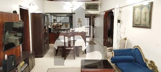 گلشنِ اقبال - بلاک 17 گلشنِ اقبال,گلشنِ اقبال ٹاؤن,کراچی میں 4 کمروں کا 10 مرلہ فلیٹ 7.45 کروڑ میں برائے فروخت۔ گلشنِ اقبال - بلاک 17 گلشنِ اقبال,گلشنِ اقبال ٹاؤن,کراچی میں 4 کمروں کا 10 مرلہ فلیٹ 7.45 کروڑ میں برائے فروخت۔