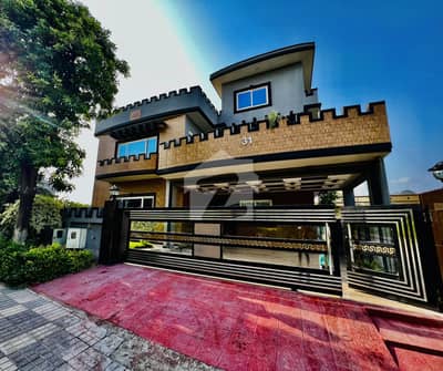 Used House Well maintained With gas For Sale