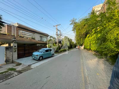 6000 Sqft Lower Ground Floor Main Qasoori Road