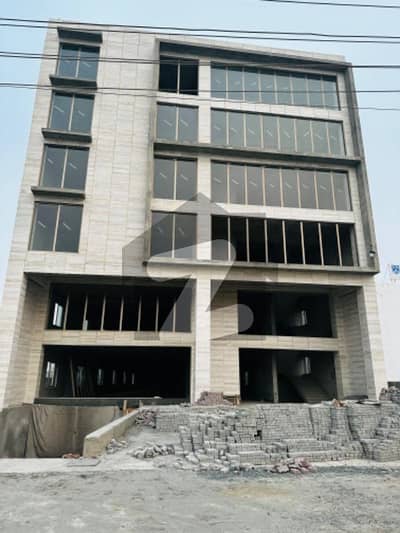 2 Kanal Commercial Building For Rent On Main Road