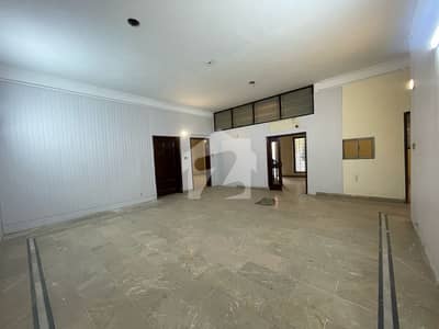 3 Kanal House For Sale Hot Location