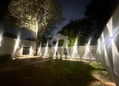 25 Marla Commercial Building Hot Location Gulberg