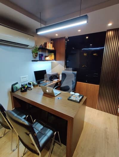550 Sqft Very Beautiful New Office Available For Rent