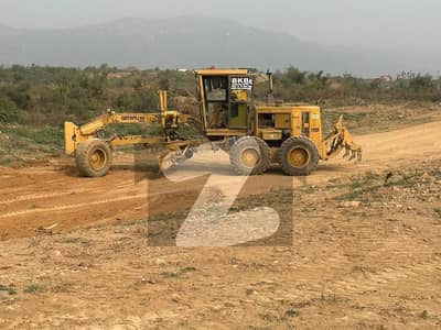 MAIN MARGALLA ROAD PLOT AT REASONABLE PRICE