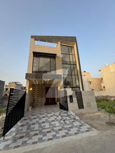 5 Marla 2400 Sqft Covered Area Brand New House In Lake City M6 | Modern Design | Move-In Ready