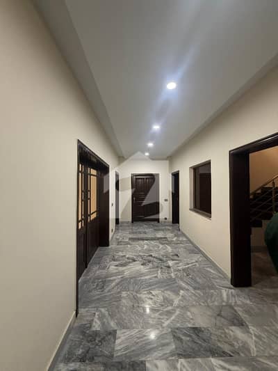 20 Marla Brand New Luxurious House Available For Rent In Sargodha Road Societies