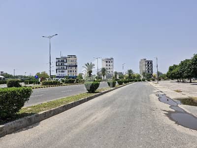 1 Kanal Plot For Sale Main 150FT Wide Main Boulevard Near Socity Gate Main Canal Road Sui Gas And Wapda LDA Approved Area