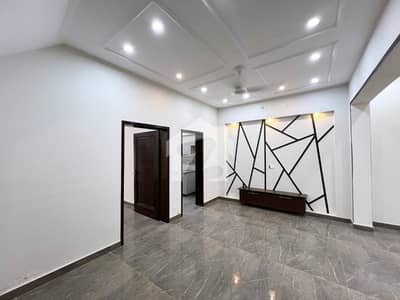 5 Marla Slightly Used Renovated House For Sale in Lake City Sector M-7B