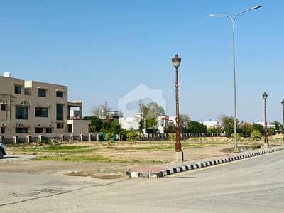 5 Marla Possession Plot For Sale Prime Location In M8-B1 Block Lake City