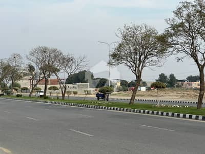 5 Marla Non Possession Plot For Sale In Lake City C-4