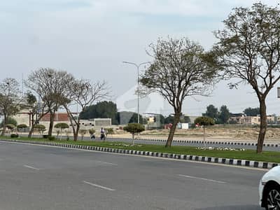 7 Marla Plot For Sale In Lake City Sector M7-C3