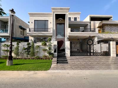 1 Kanal Modern Designer House For Sale In Lake City Sector M-3 1 Kanal Modern Designer House For Sale In Lake City Sector M-3