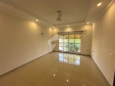 574 Square Yards Safari Villa 3 Big Lawn 574 Square Yards Safari Villa 3 Big Lawn