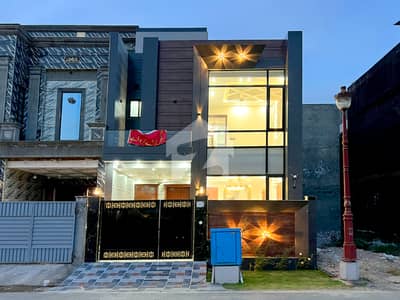 5 Marla Modern Park Facing Premium House For Sale In Lake City Sector M7-C1
