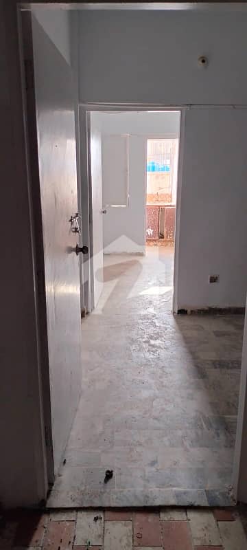One Bed Lounge, Rs. 25 Lakh