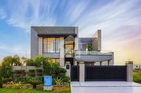 1 KANAL MODERN HOUSE IN DHA PHASE 6 GOOD LOCATION