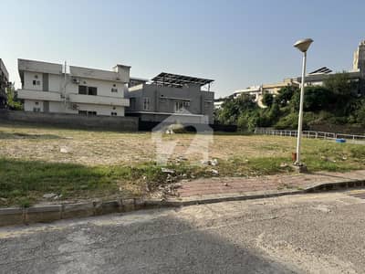 1 Kanal With 9 Marla Extra Land Paid Dead End Plot