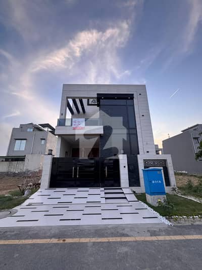 5 Marla Owner-Built House For Sale 80 Feet Road Bahria Orchard Lahore 5 Marla Owner-Built House For Sale 80 Feet Road Bahria Orchard Lahore