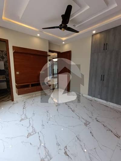2 Bedrooms Luxury Non Furnished Apartment is Available For Rent in Bahria Town Lahore