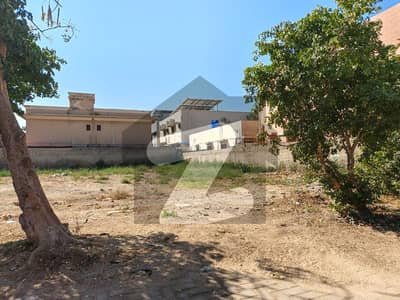 600 Yards Plot At 32nd Street East Open Off KHY-MUHAFIZ DHA Phase 6