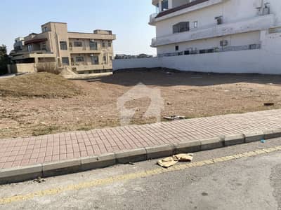 Kanal Corner Extra Land Paid 26 Marla Plot For Sale