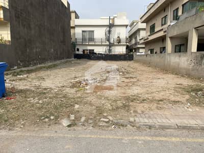 Residential Plot Spread Over 10 Marla In Bahria Town Phase 5 Available