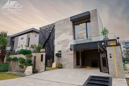 1 KANAL MODERN DESIGN FULL BASEMENT FULLY FURNISHED PLUS CEINMA BANGALOW FOR SALE NEAR TO TIM HOTON KFC