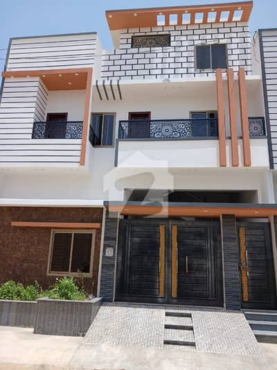 200 Sq. Yards Bungalow for Sale Prime Location | 6 Rooms 200 Sq. Yards Bungalow for Sale Prime Location | 6 Rooms