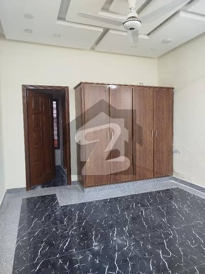 ای ۔ 11 اسلام آباد میں 4 کمروں کا 8 مرلہ مکان 2.25 لاکھ میں کرایہ پر دستیاب ہے۔