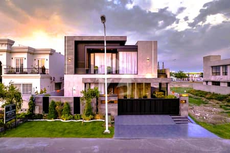 AFFORDABLE LUXURY ONE KANAL VILLA FOR SALE