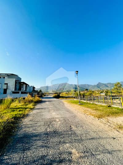 40x80 70Ft Road Plot Available For Sale Highted Location