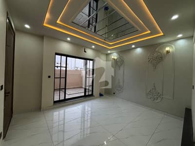 10 Marla Triple Storey House For Rent In Manik Block Buch Villas Multan 5 Bed With Car Porch