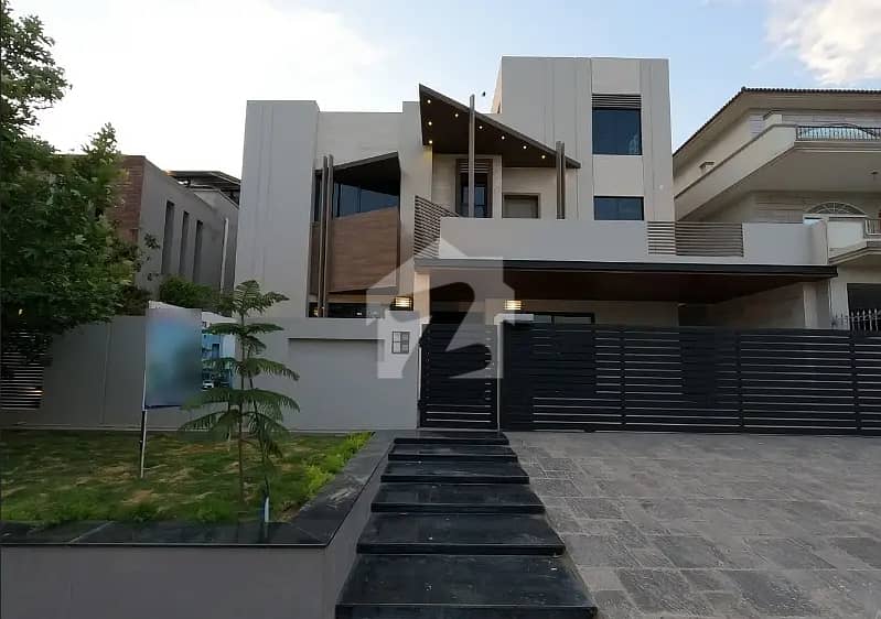 جی ۔ 13 اسلام آباد میں 6 کمروں کا 1 کنال مکان 16.0 کروڑ میں برائے فروخت۔ جی ۔ 13 اسلام آباد میں 6 کمروں کا 1 کنال مکان 16.0 کروڑ میں برائے فروخت۔