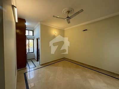 Triple Storey House For Rent