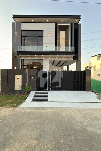 5 MARLA BRAND NEW ULTRA MODERN DESIGN HOUSE FOR SALE IN DHA RAHBER
