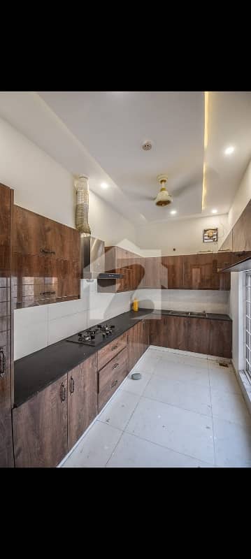 1 Kanal Upper Portion For Rent | 3 Bed | Separate Gate | Prime Location