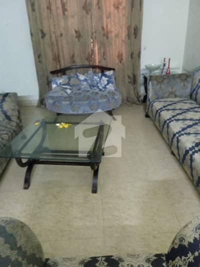 10 Marla House Ideally Situated In Allama Iqbal Town - Raza Block