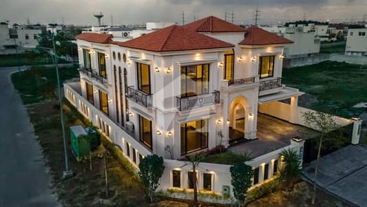 With Extra Land Corner Villa Near Park